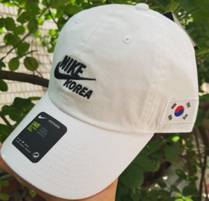 Alternative view of Mũ Nike Korea Heritage 86 Ball Cap AO0821-100