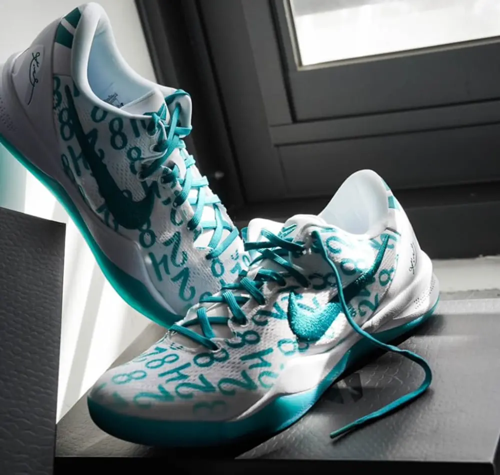 Giày Nike Kobe 8 Protro 'Radiant Emerald' FQ3549-101 - Ảnh 4