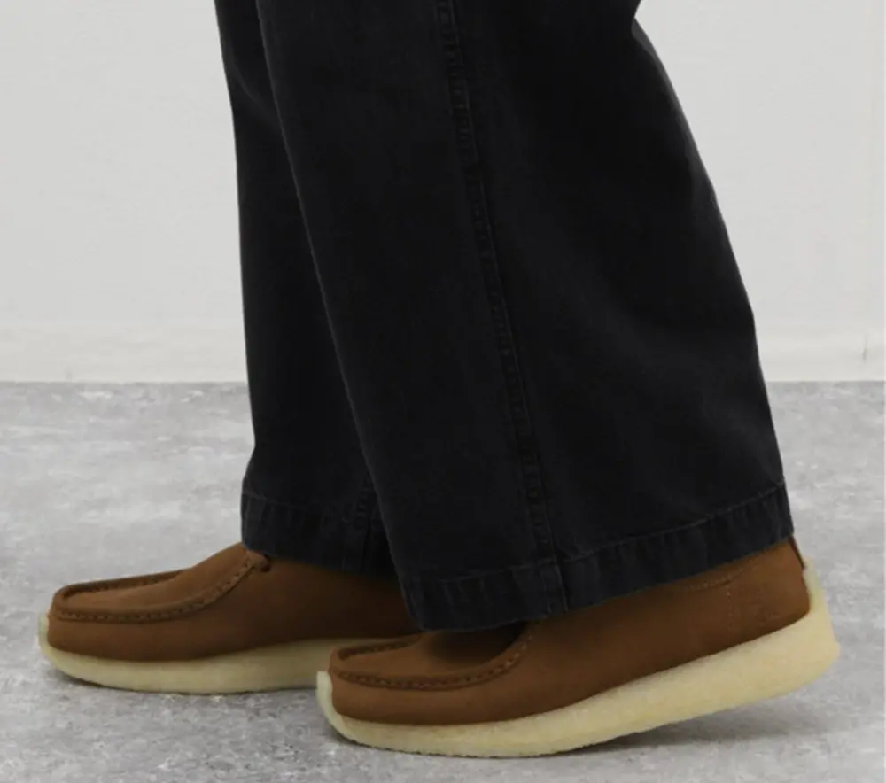 Alternative view of Giày Clarks x Ronnie Fieg Rossendale ‘Cola Suede’ 26170226