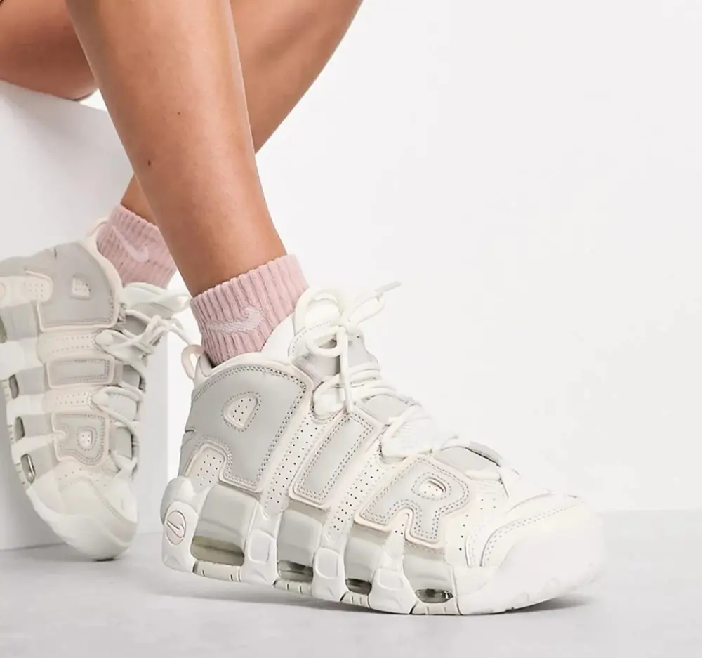 Alternative view of Giày Nike Air More Uptempo 96 'Sail Guava' DV1137-101