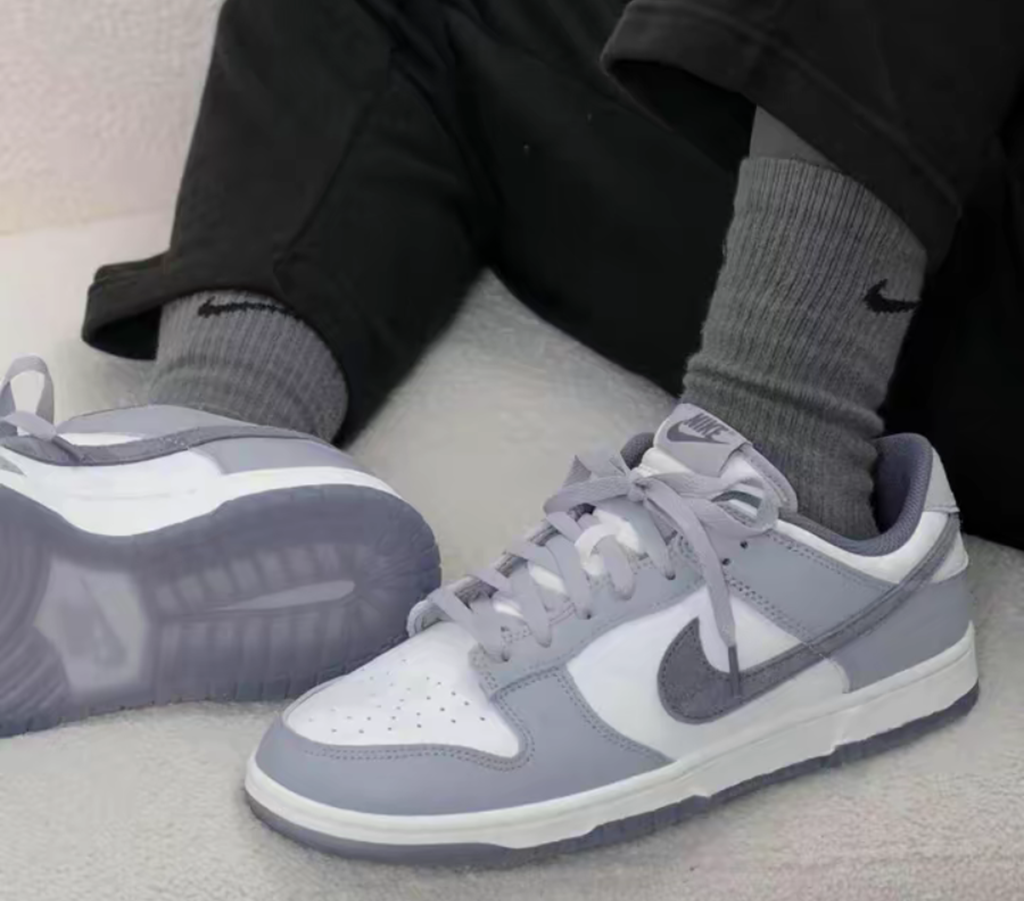 Giày Nike Dunk Low SE 'Light Carbon' FJ4188-100 - Ảnh 4