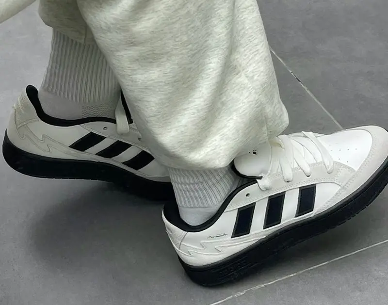 Giày Adidas Card Gray With Black Stripes IH0961 - Ảnh 4