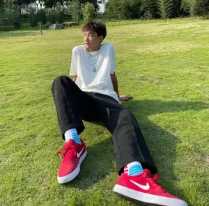 Alternative view of Giày Nike SB Chron SLR CD6278-600