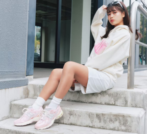 Alternative view of Giày New Balance 1906R Lunar New Year Pink M1906NLN