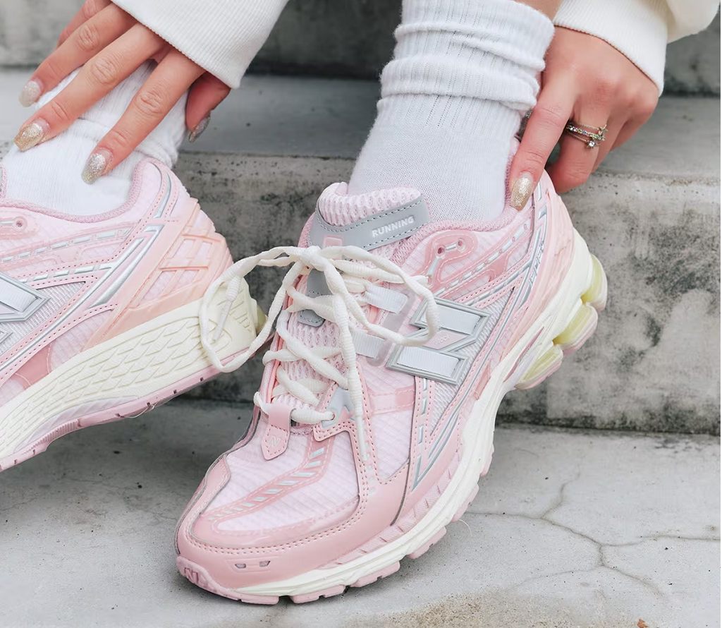 Giày New Balance 1906R Lunar New Year Pink M1906NLN - Ảnh 3