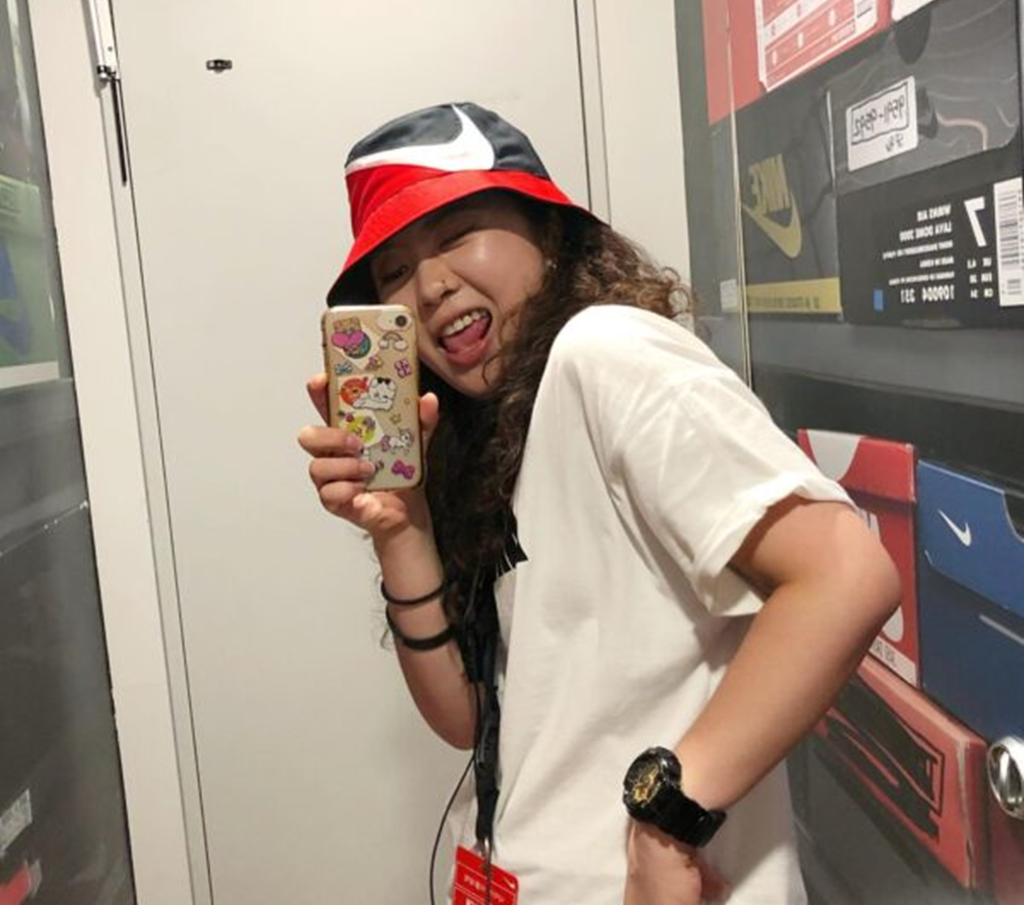 Mũ Nike Bucket Bred Swoosh CI3616-011 - Ảnh 2