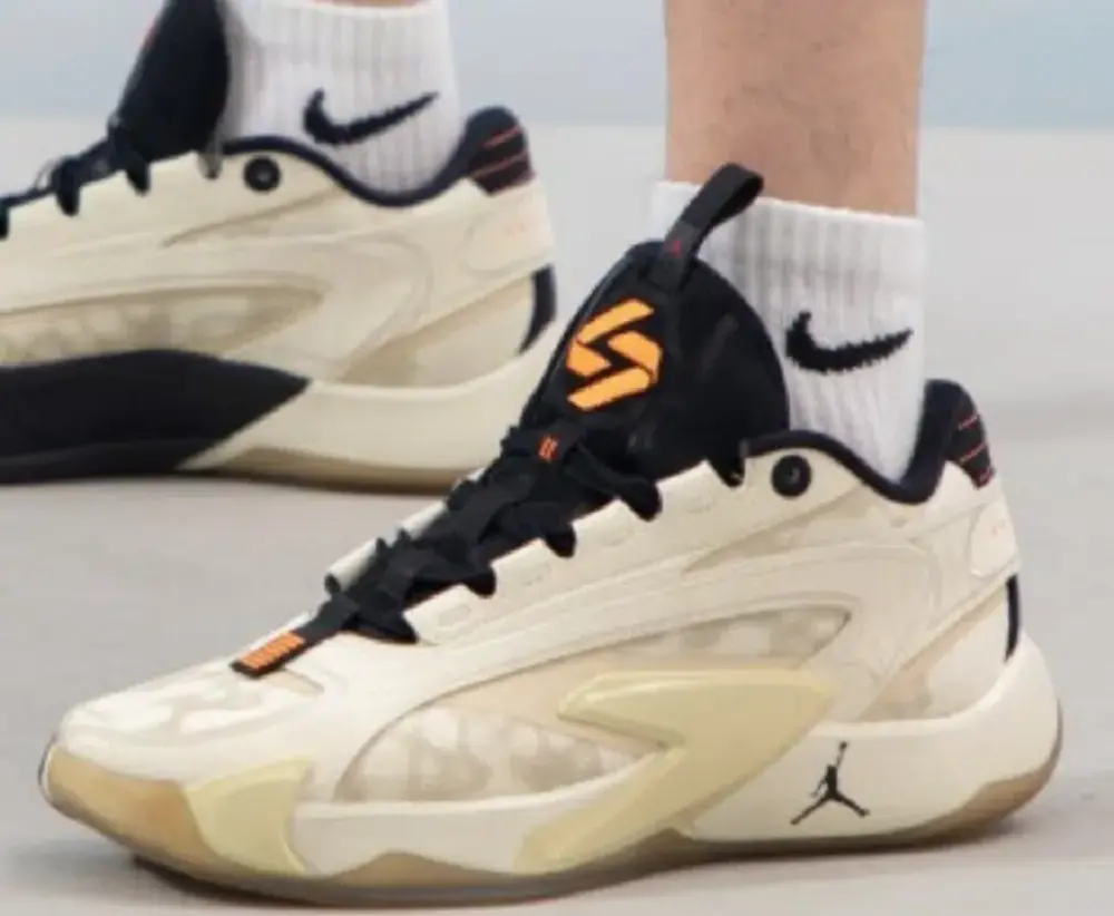 Alternative view of Giày Nike Jordan Luka 2 PF Doncic 'Coconut Milk' DX9012-100
