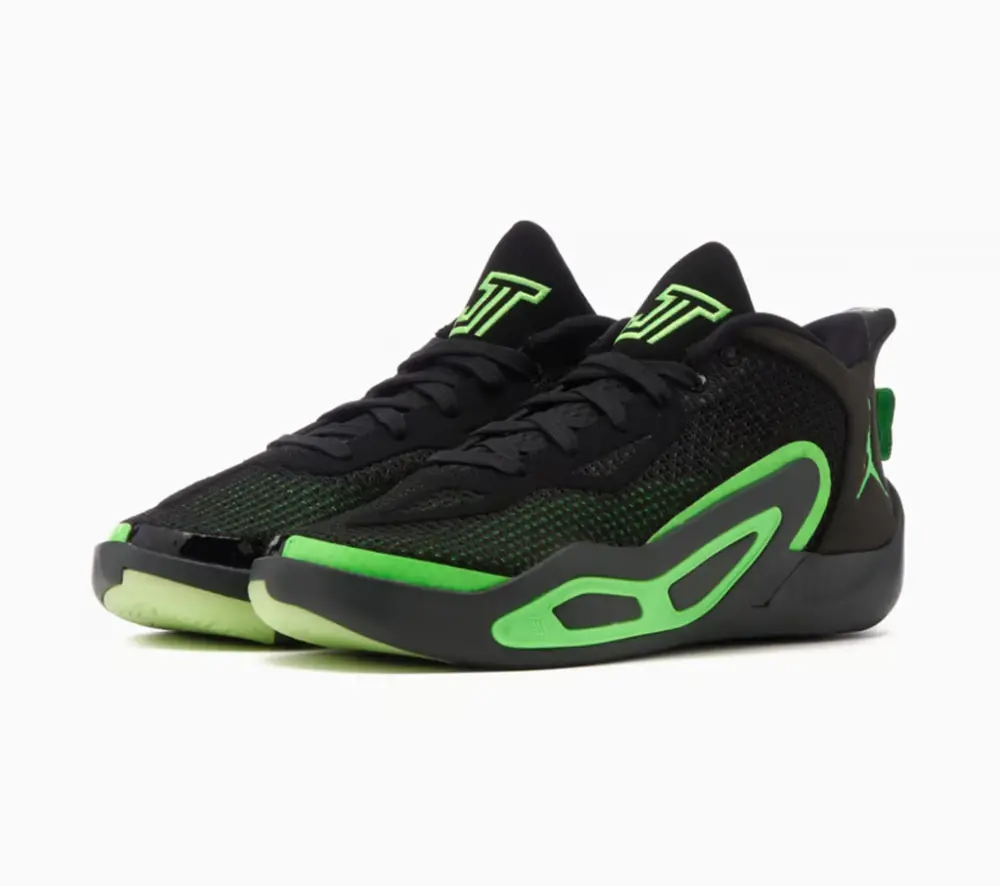 Alternative view of Giày Nike Air Jordan Tatum 1 GS 'Black Green Strike' DX5359-003