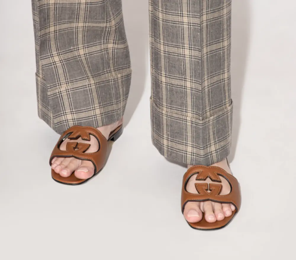 Alternative view of Dép Gucci Interlocking G ‘Brown’ 694451-US000-2535