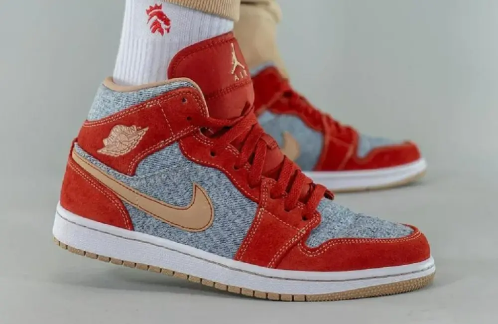 Alternative view of Giày Nike Jordan 1 Mid Denim Red DM4352-600