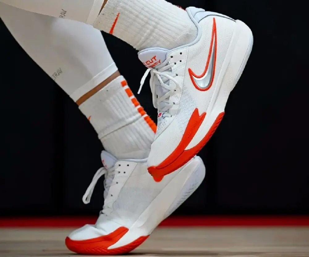 Alternative view of Giày Nike Air Zoom GT Cut Academy EP 'White Picante Red' FB2598-101