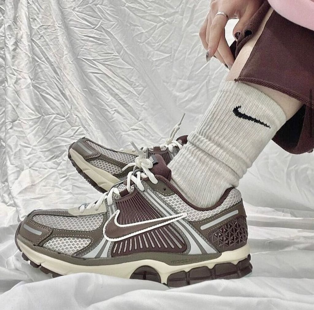 Giày Nike Zoom Vomero 5 ‘Earth Fossil’ FD9920-022 - Ảnh 5