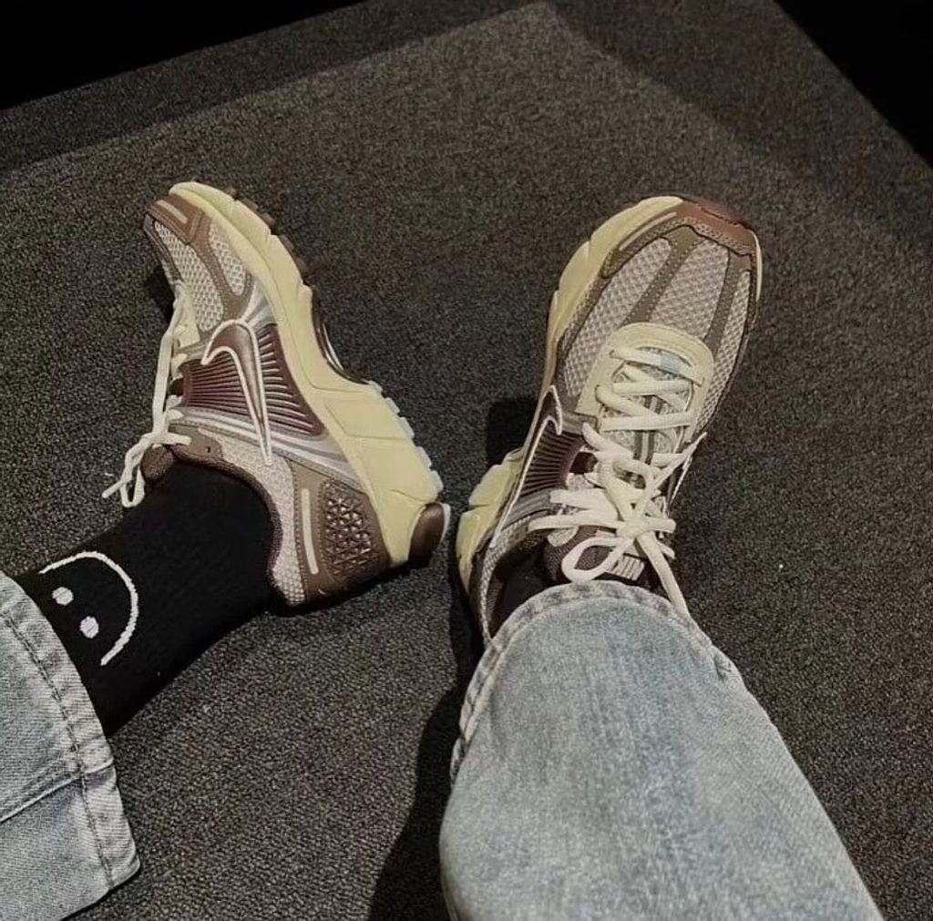 Giày Nike Zoom Vomero 5 ‘Earth Fossil’ FD9920-022 - Ảnh 4