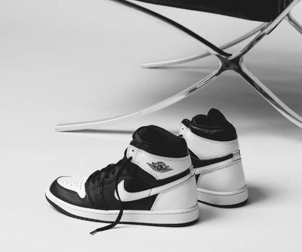 Giày Nike Jordan 1 Retro High OG Black White FD1437-010 - Ảnh 4