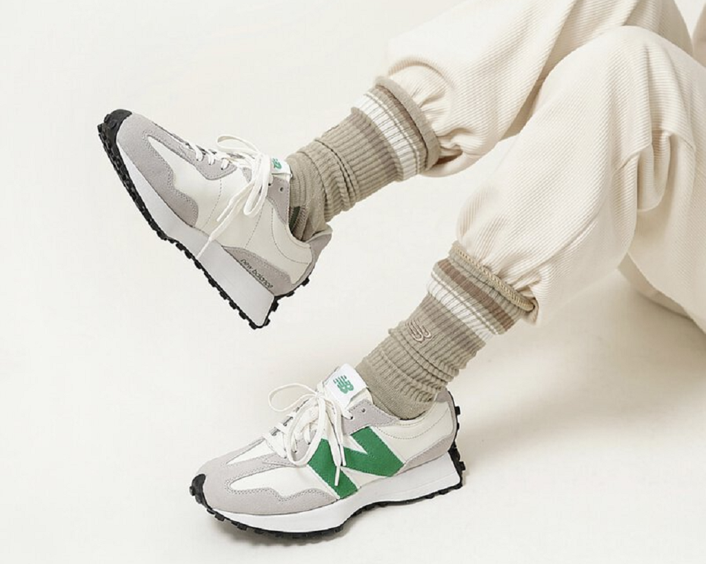 Giày New Balance 327 White Green WS327LG - Ảnh 3