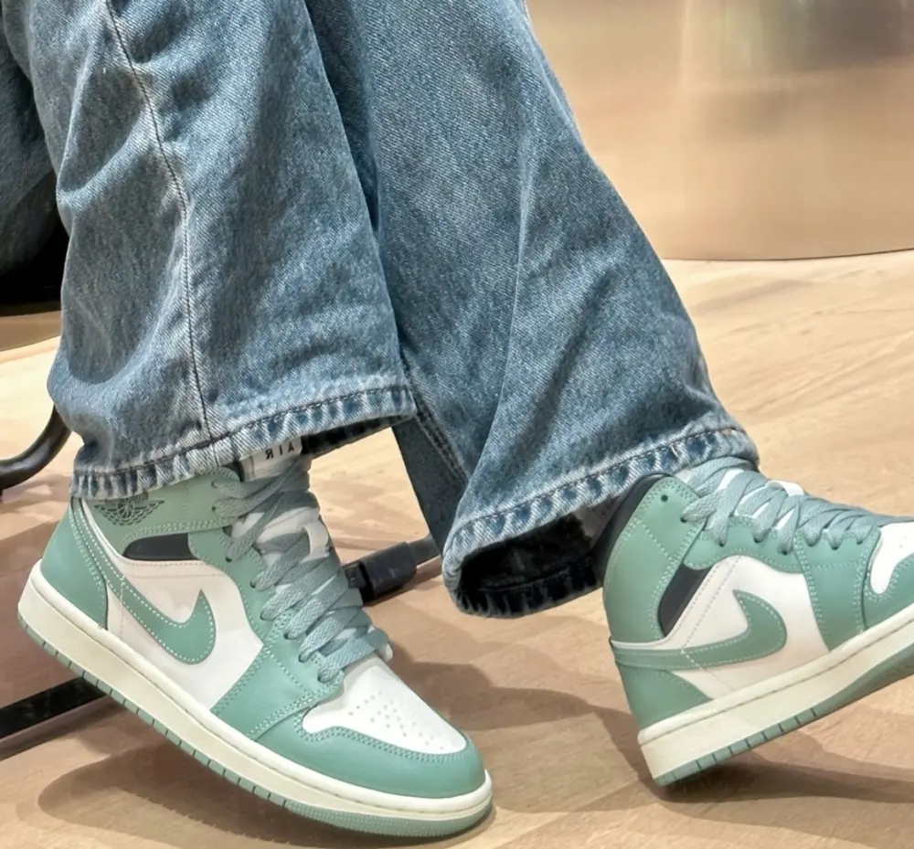 Giày Nike Air Jordan 1 Mid "Jade Smoke" BQ6472-130 - Ảnh 5