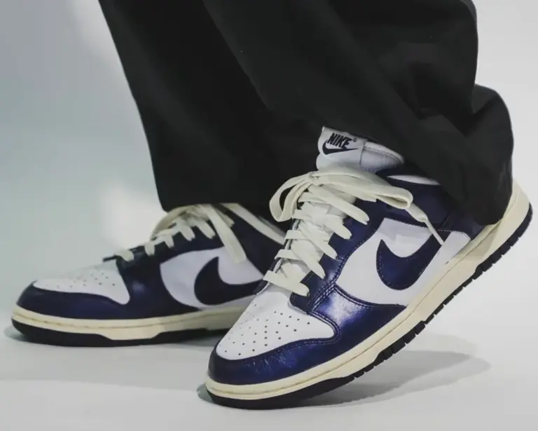 Alternative view of Giày Nike Dunk Low Premium Vintage Navy Womens FN7197-100