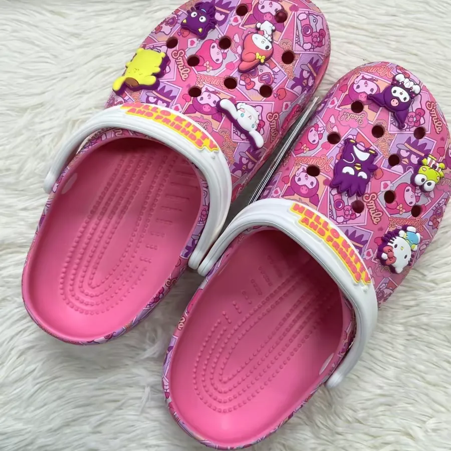 Dép Crocs Classic Clog x Hello Kitty ‘Hello Kitty’ 208527-680 - Ảnh 5
