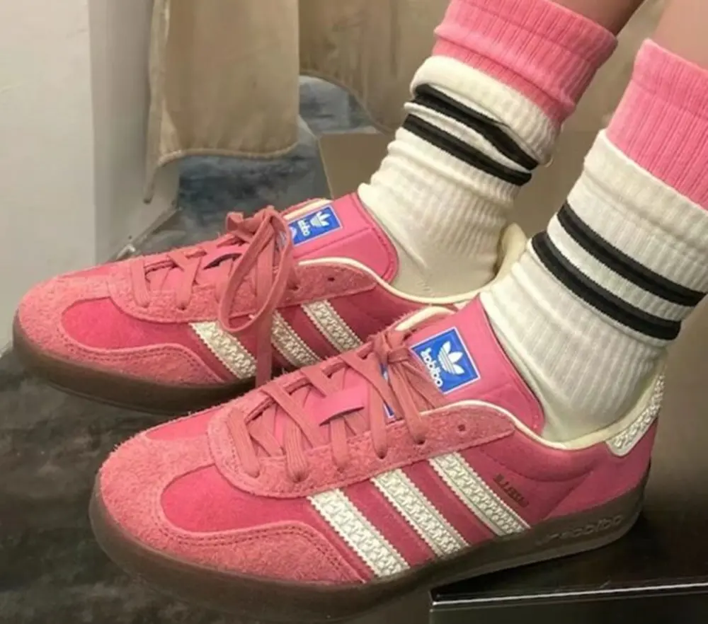 Alternative view of Giày Adidas Gazelle Indoor ‘Pink Cloud White’ IF1809