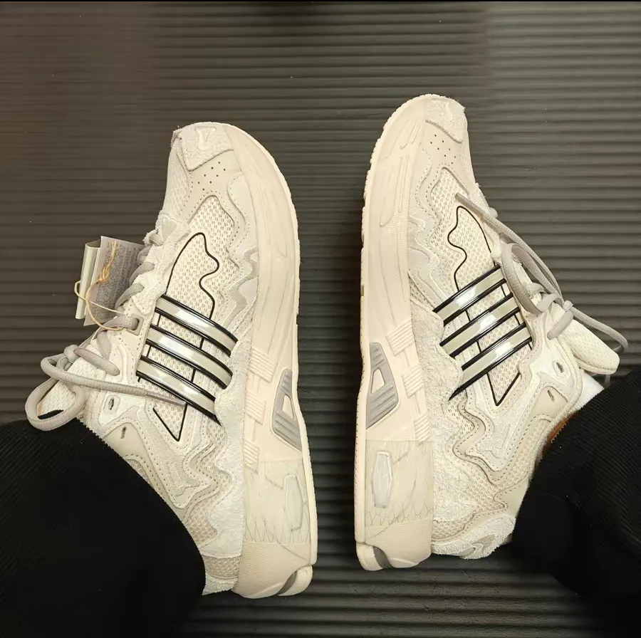 Giày Adidas Response CL x Bad Bunny ‘Wonder White’ IF7179 - Ảnh 2