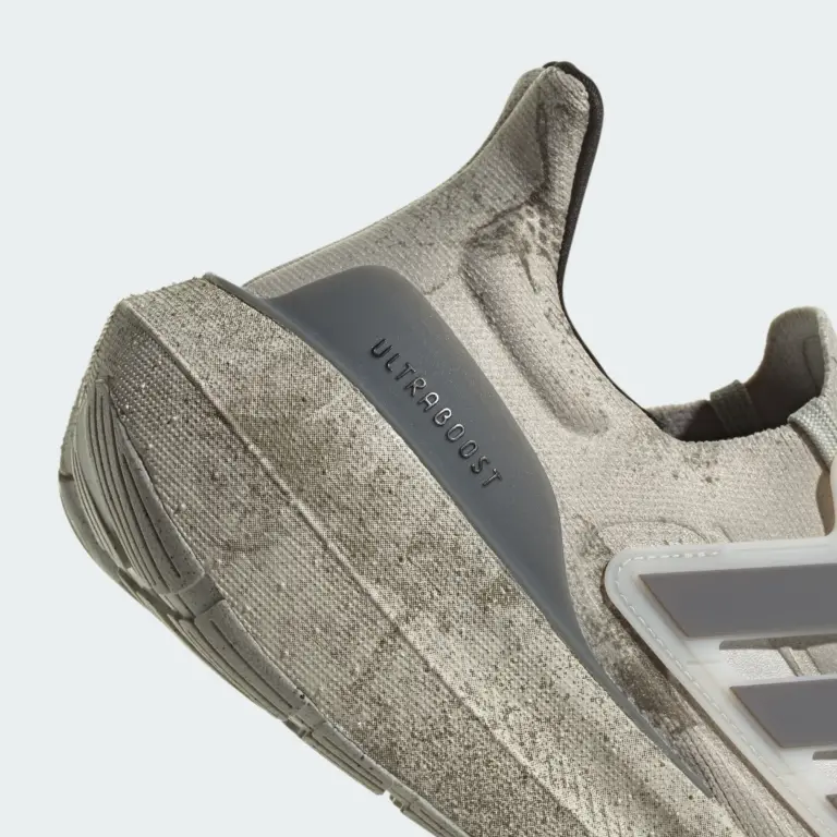 Alternative view of Giày Adidas Ultraboost Light ‘Worn Out’ IE5978