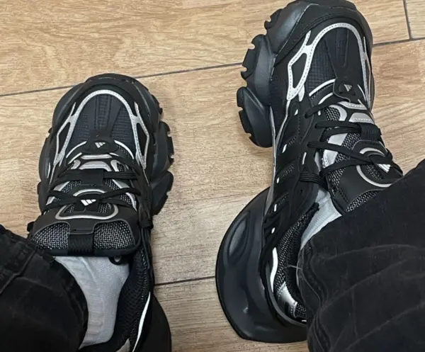 Giày Adidas XLG Runner Deluxe Black IH0070 - Ảnh 3