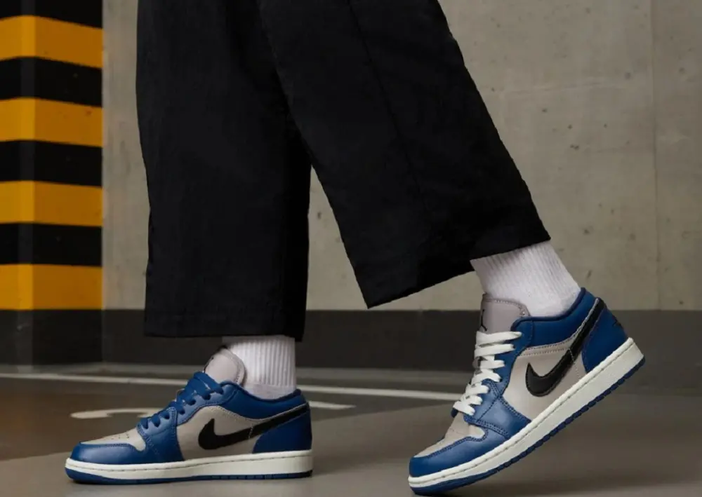 Giày Nike Air Jordan 1 Low 'Gray Navy Blue Black' DC0774-402 - Ảnh 4