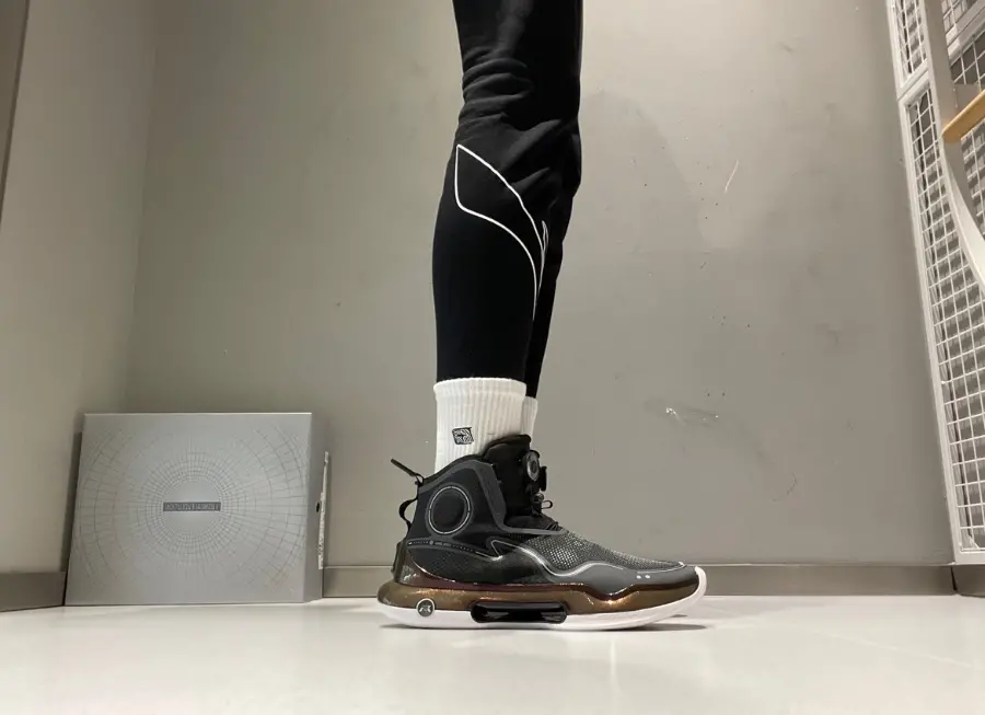 Alternative view of Giày Lining Evolution ‘Black’ ABAR041-2
