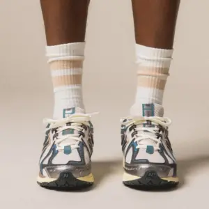 Alternative view of Giày New Balance 1906R ‘New Spruce’ M1906RRC