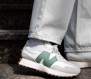 Alternative view of Giày New Balance 327 'Moonbeam Green' U327LX