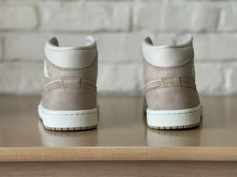 Alternative view of Giày Nike Air Jordan 1 Mid ‘Legend Brown Tan’ FJ3448-200