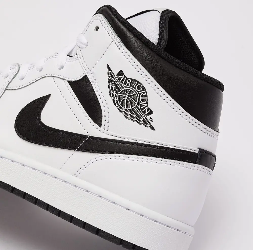 Giày Nike Air Jordan 1 Mid 'White Black' DQ8426-132 - Ảnh 7