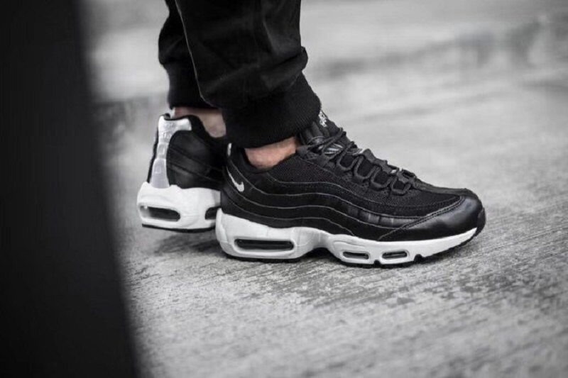 Giày Nike Air Max 95 'Rebel Skulls' 538416‑008 - Ảnh 5