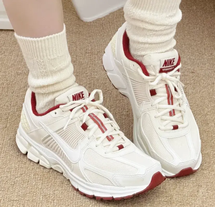 Giày Nike Air Zoom Vomero 5 ‘Valentine’s Day’ HF0737-111 - Ảnh 3