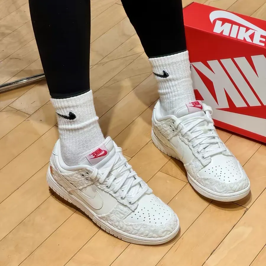 Giày Nike Dunk Low ‘Give Her Flowers’ FZ3775-133 - Ảnh 2