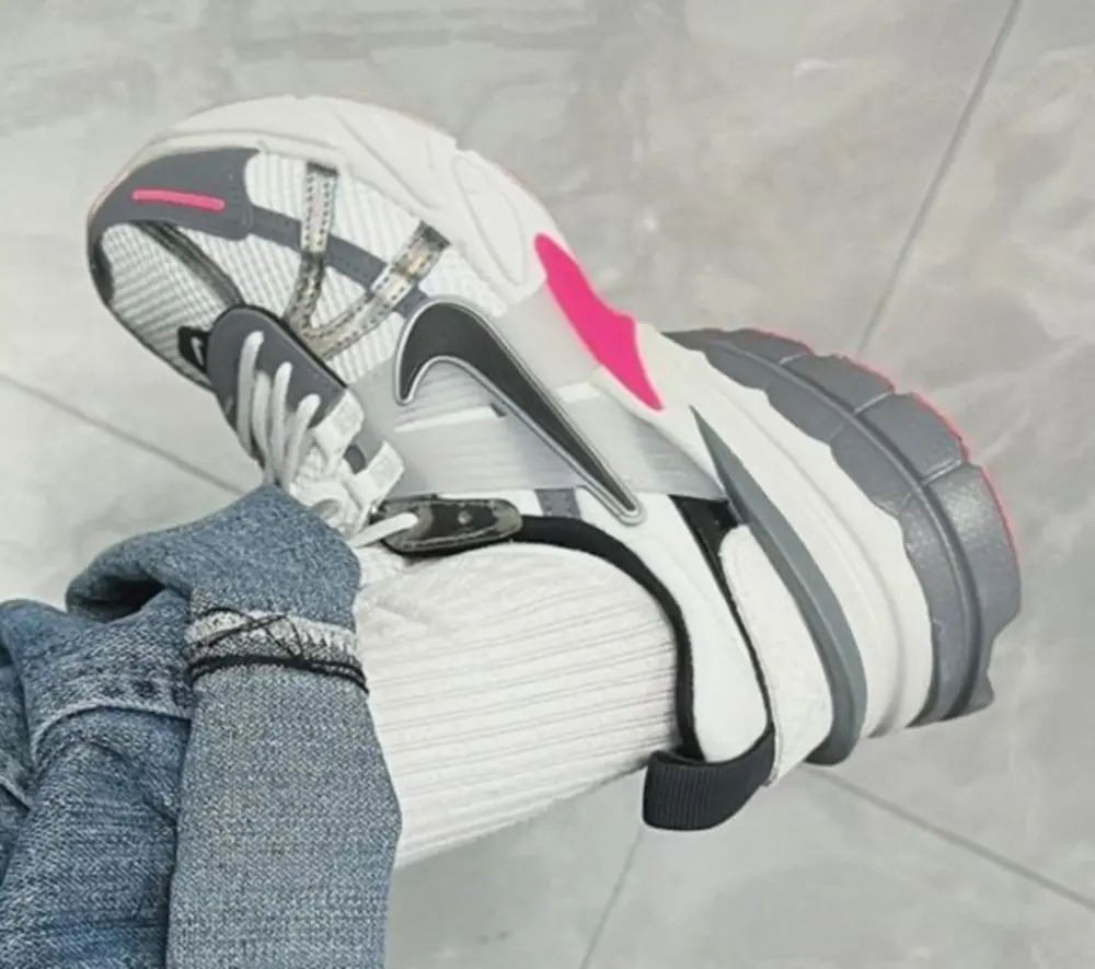Giày Nike V2K Run ‘Grey Pink’ FZ5061-100 - Ảnh 3