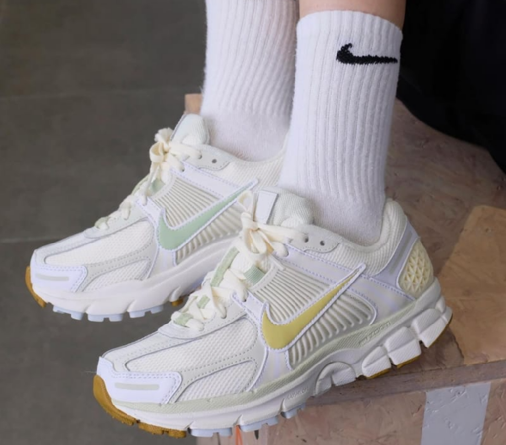 Giày Nike Zoom Vomero 5 ‘Sail Buff Gold’ FV3638-171 - Ảnh 3