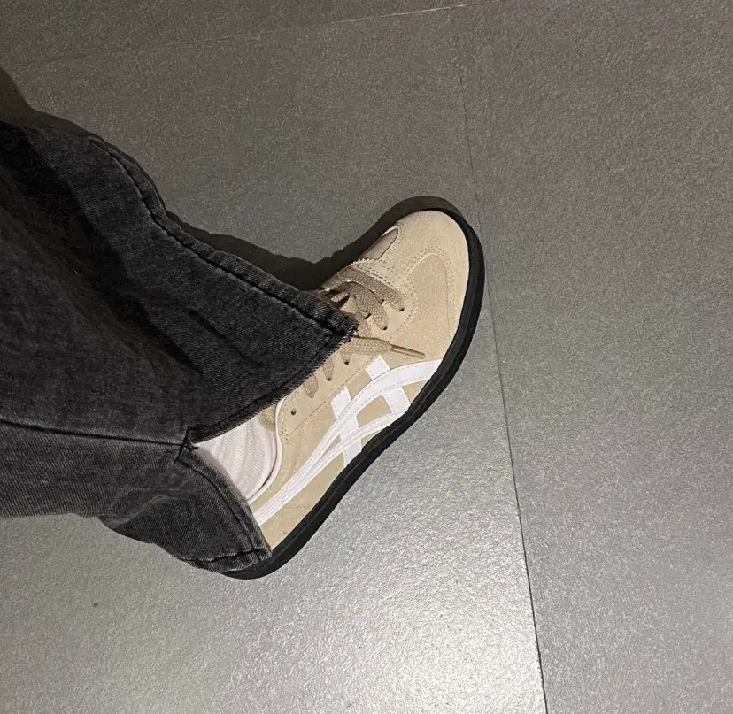 Giày Onitsuka Tiger Tokuten ‘Beige White Black’ 1183A907-203 - Ảnh 6