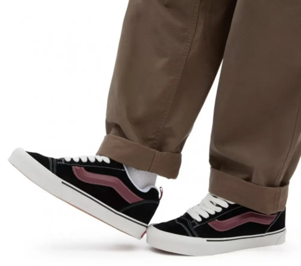 Alternative view of Giày Vans Knu Skool ‘Black Port’ VN0009QC2Q1