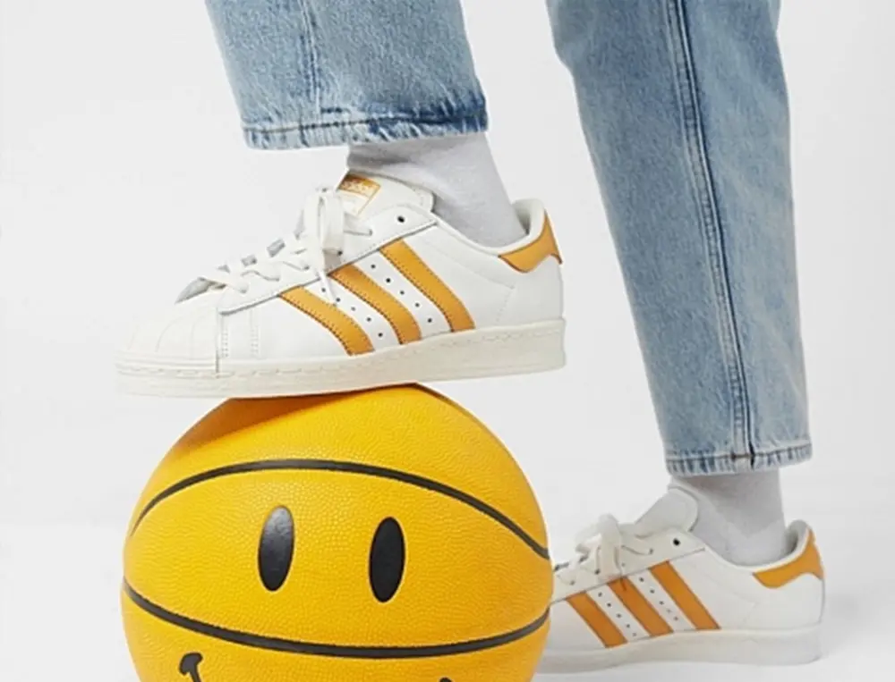Alternative view of Giày Adidas Superstar 82 'White Yellow' IF6200