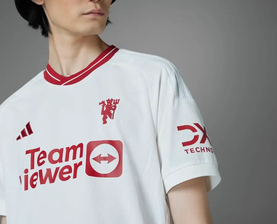Alternative view of Áo Adidas Manchester United 23/24 Third Jersey 'Cloud White' IP1741