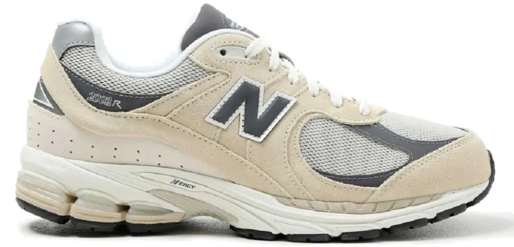 Giày New Balance 2002R 'Sandstone Magnet' M2002RFA
