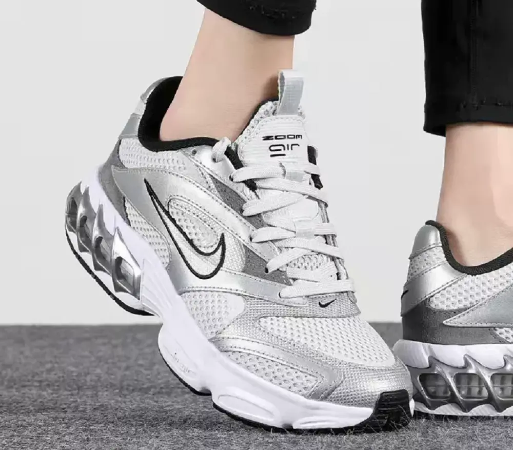 Alternative view of Giày Nike Zoom Air Fire Low-Top White/Silver DR7852-001