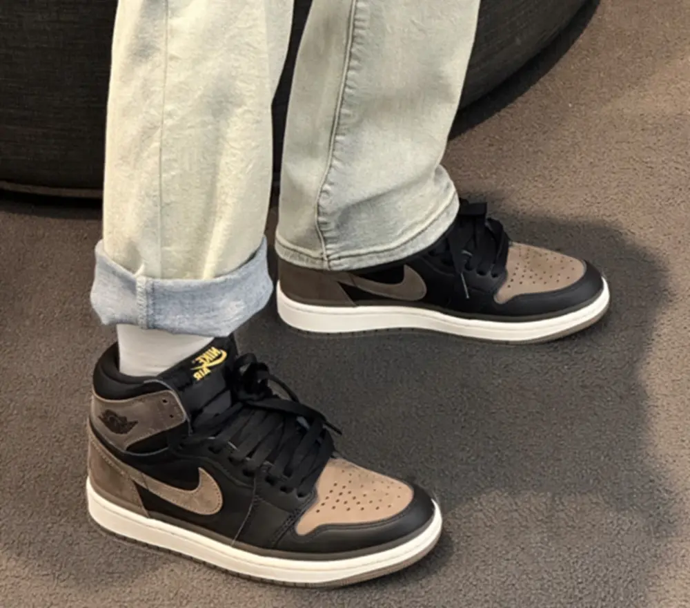 Alternative view of Giày Nike Air Jordan 1 Retro High OG ‘Palomino’ FD1437-020