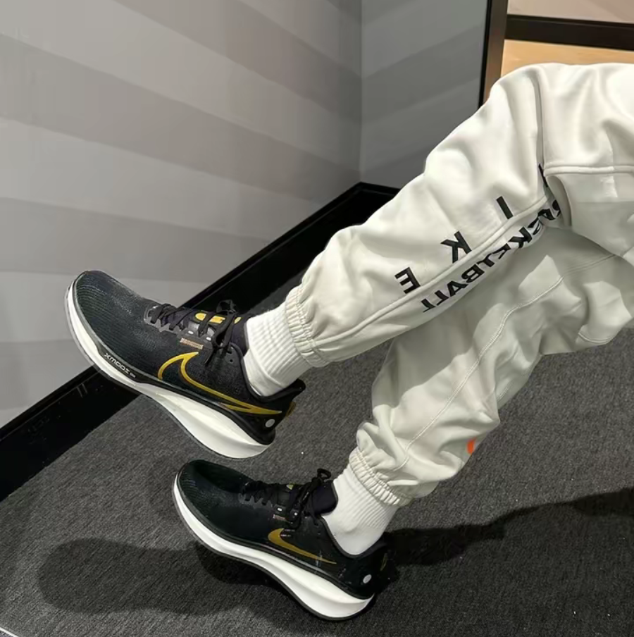 Giày Nike Wmns Air Zoom Vomero 17 'Black Bronzine' FB1309-006 - Ảnh 3