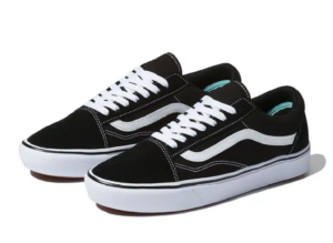 Alternative view of Giày Vans Ua Comfycush Old Skool Classic Black VN0A3WMAVNE