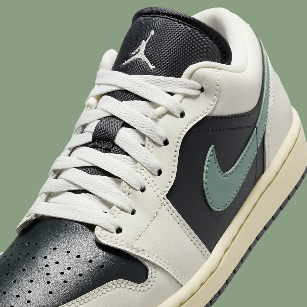 Giày Nike Jordan 1 Low ‘Jade Smoke’ DC0774-001 - Ảnh 3