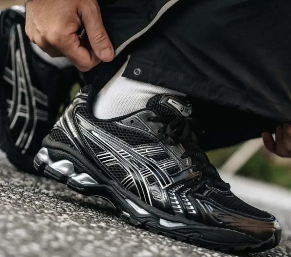 Alternative view of Giày Asics GEL-KAYANO 14 'Black' 1201A019-006