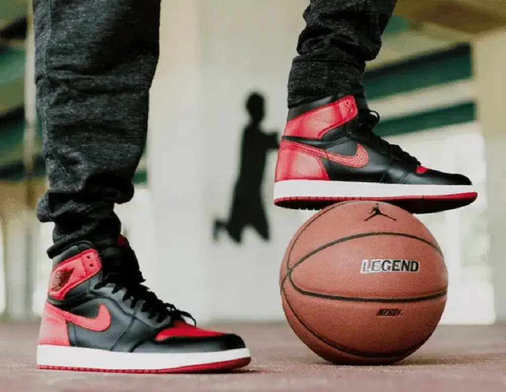 Giày Air Jordan 1 Mid GS 'Reverse Bred' 554725-660 - Ảnh 3