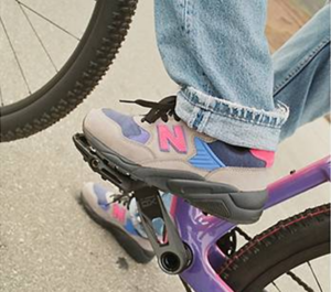 Alternative view of Giày New Balance 580 'Levi's Dark Grey'  MT580LV2